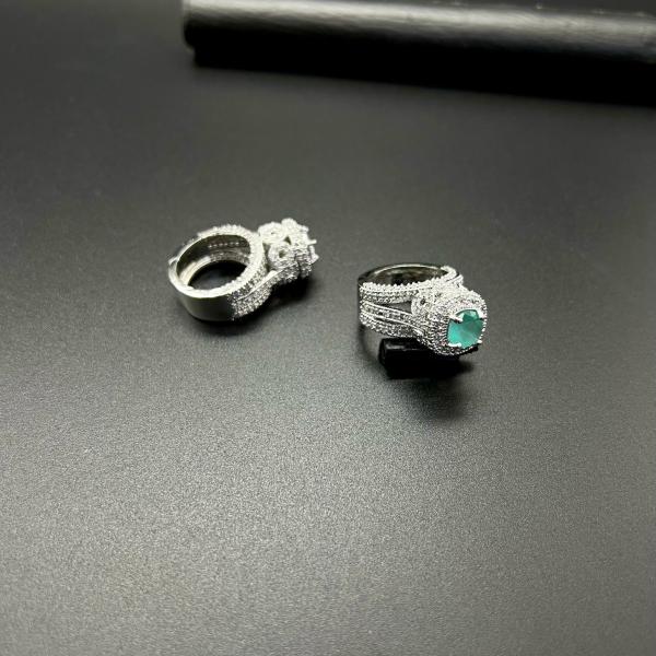 Royal Halo Ring