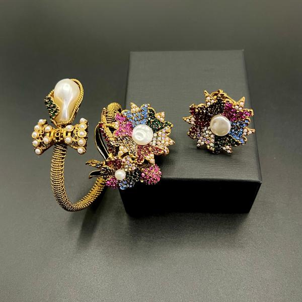 Mop Design-Openable Bracelet
